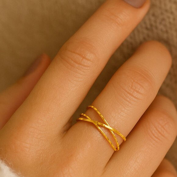 14K Gold Filled Thin Hammered Fidget Ring - Criss Cross Ring - Picture 2 of 4